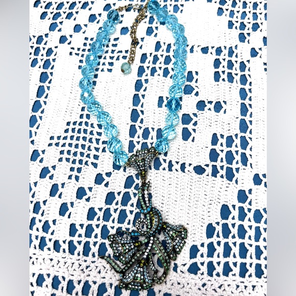 Heidi Daus 🆕 “Heavenly Bloom” Calla Lily necklace